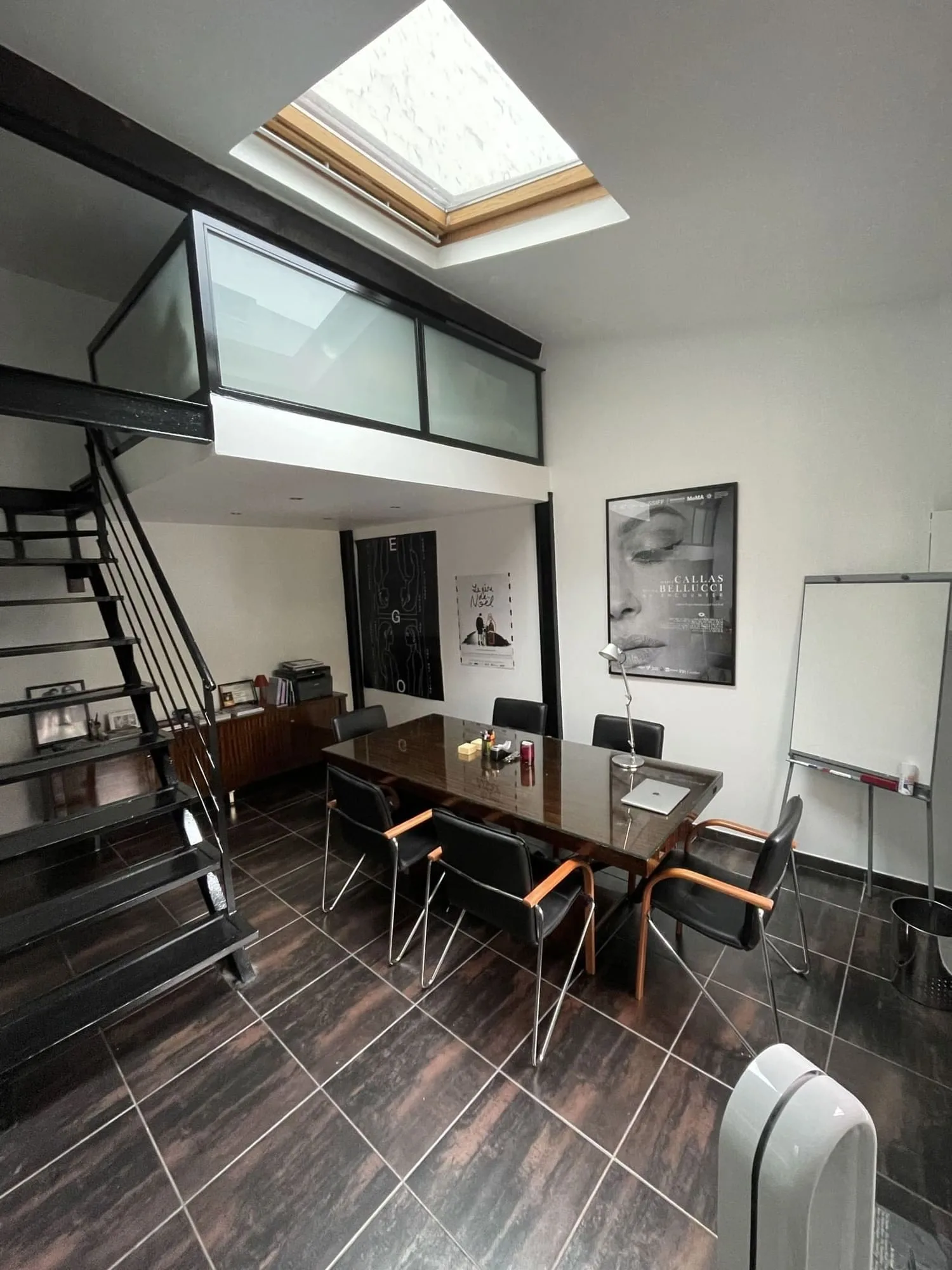 Bureau privatif Saint-Denis, Salle de réunion 6 personnes, Saint-Denis