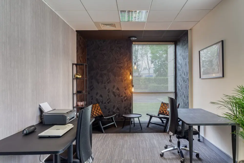 Workways Val d'Europe, Bureau privé tout compris pour 2 personnes, Serris