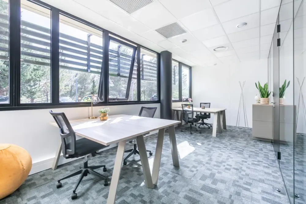 B'Coworker Sophia Antipolis, Bureau standard 4 postes, Valbonne