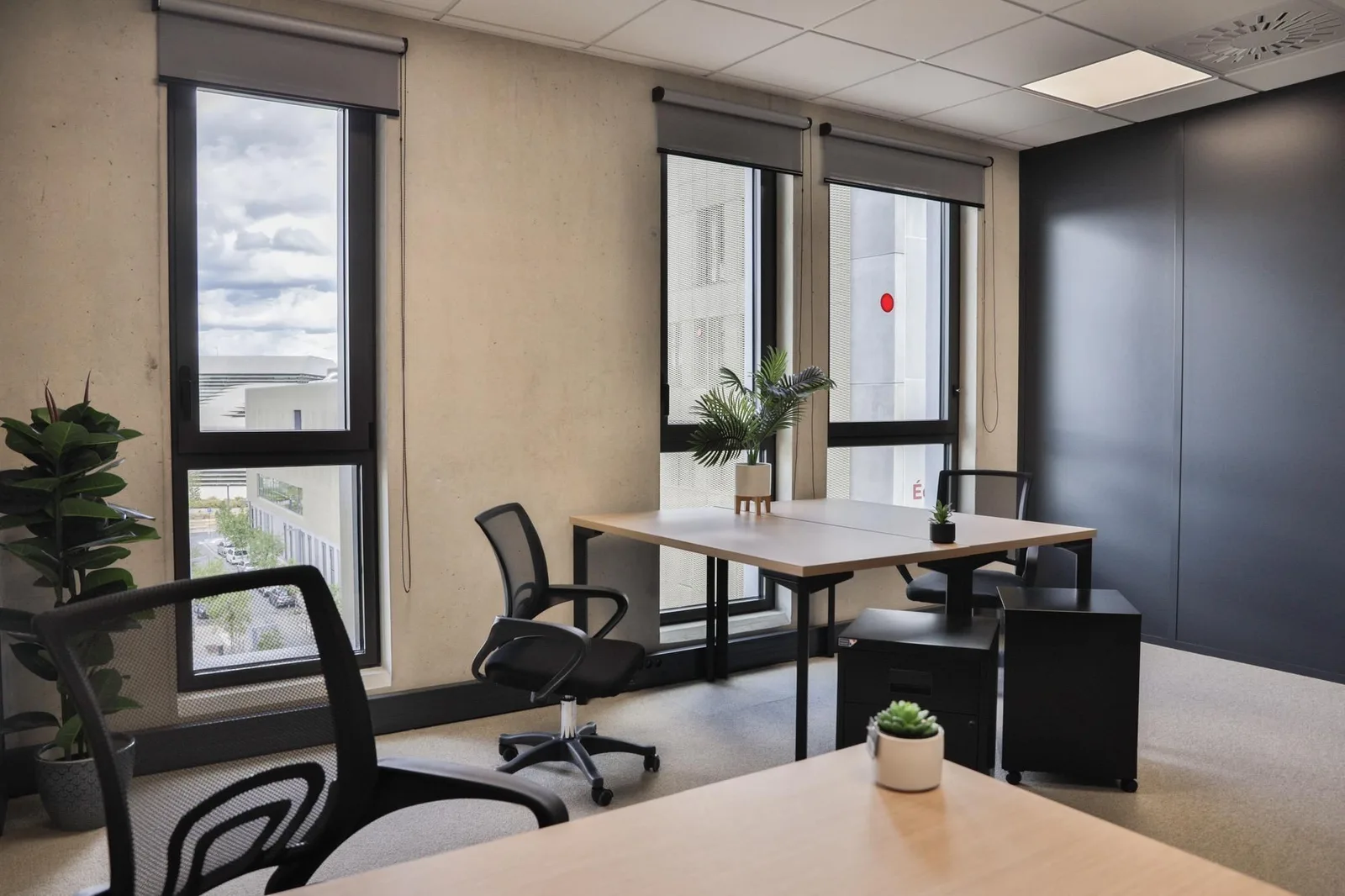 Bureaux & Co Aix en Provence Crossroad, Private office, 3 desks, Aix-en-Provence