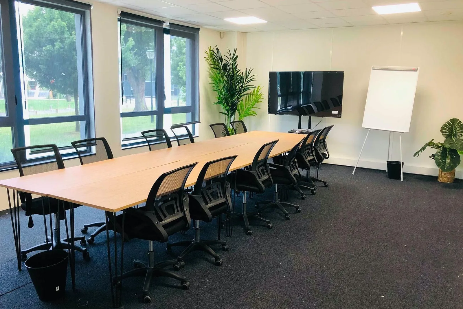 Bureaux & Co Cesson-Sévigné, Meeting room for 12 people, Cesson-Sévigné
