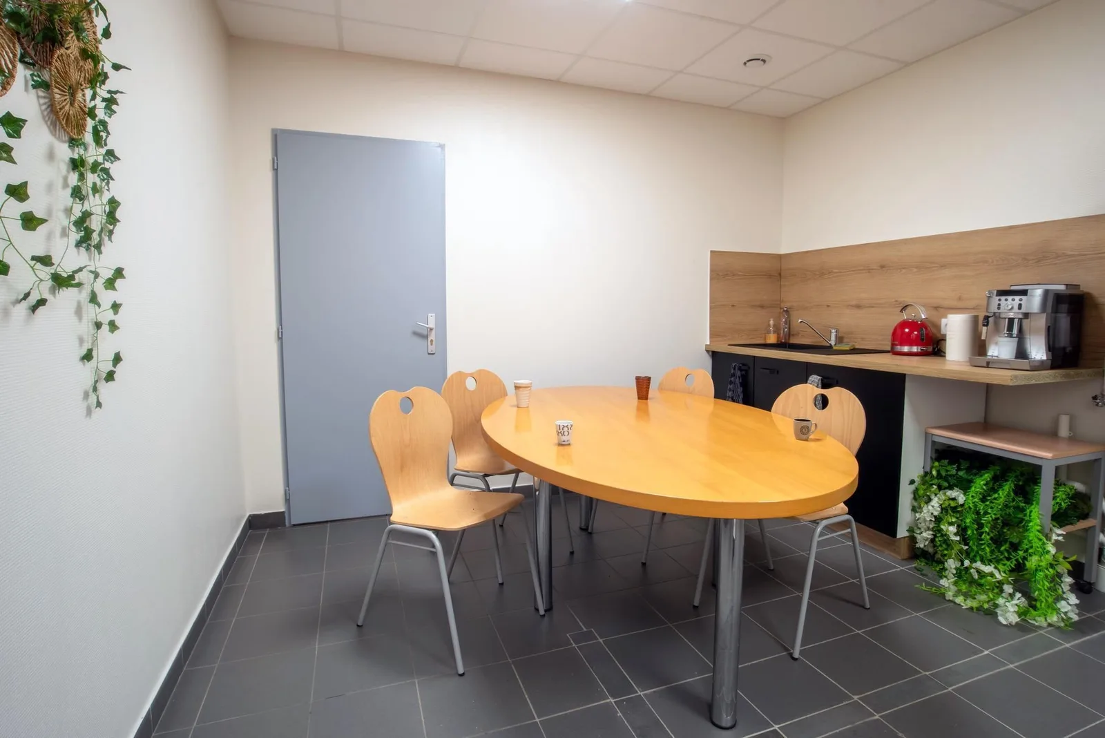 Buro Club Auxerre, Kitchen, Auxerre