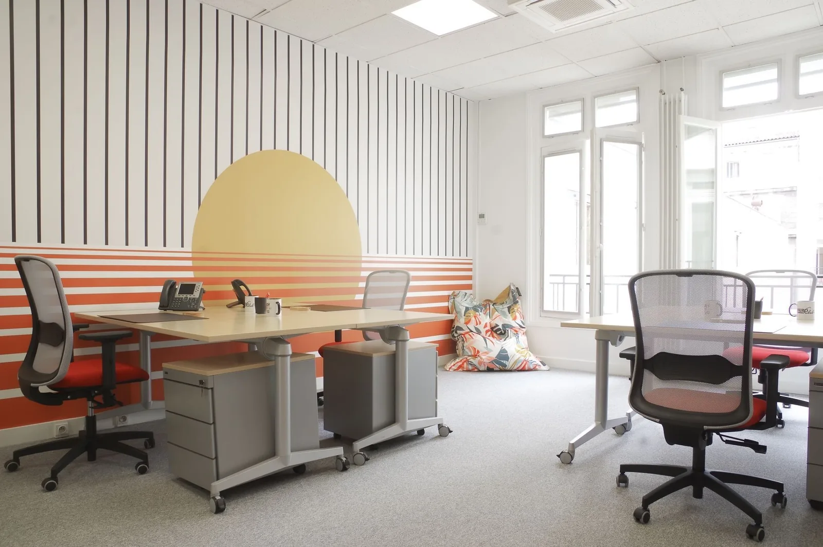 Buro Club Bordeaux Quinconces, Privatbüro mit 4 Arbeitsplätzen, Bordeaux