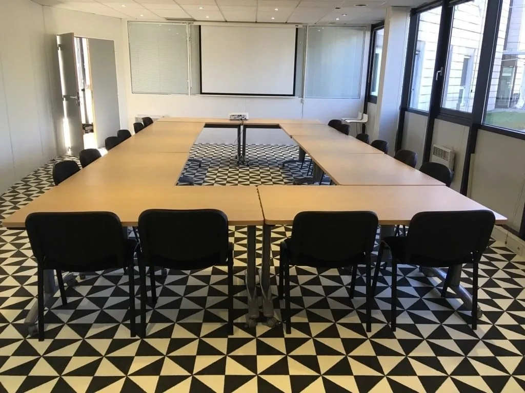 Buro Club Grenoble Echirolles, Schulungsraum für 16 Personen, Echirolles