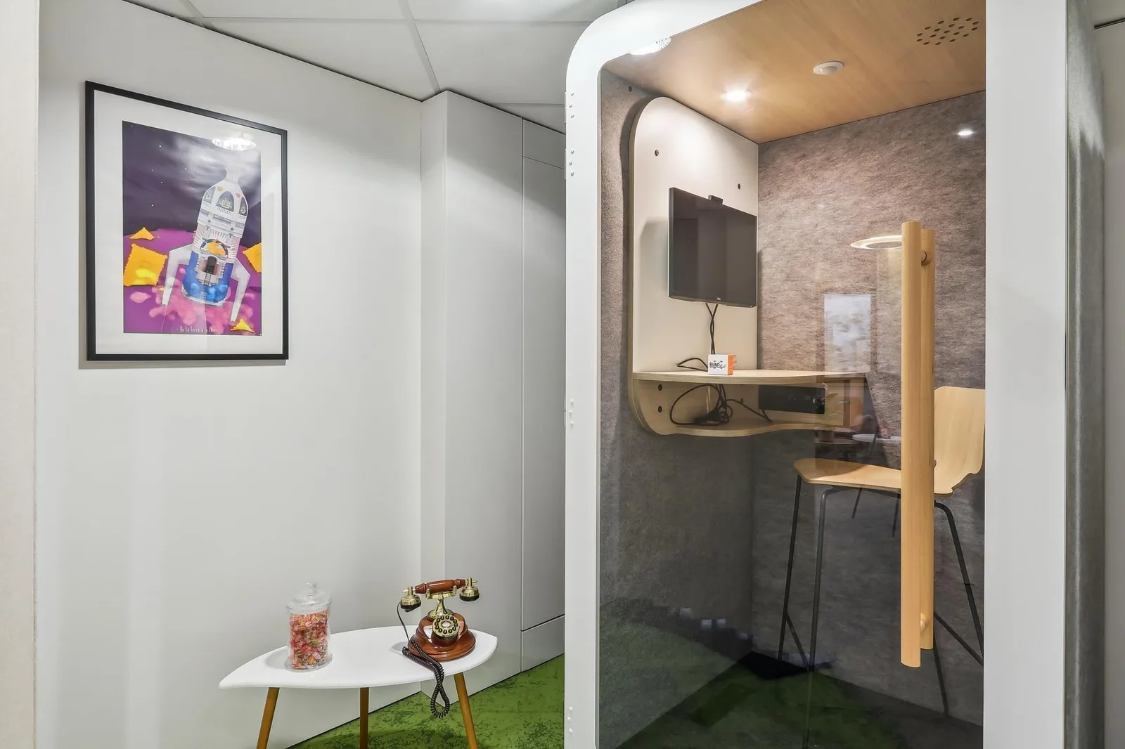 Buro Club Nantes Gare, Cabine acoustique, Nantes