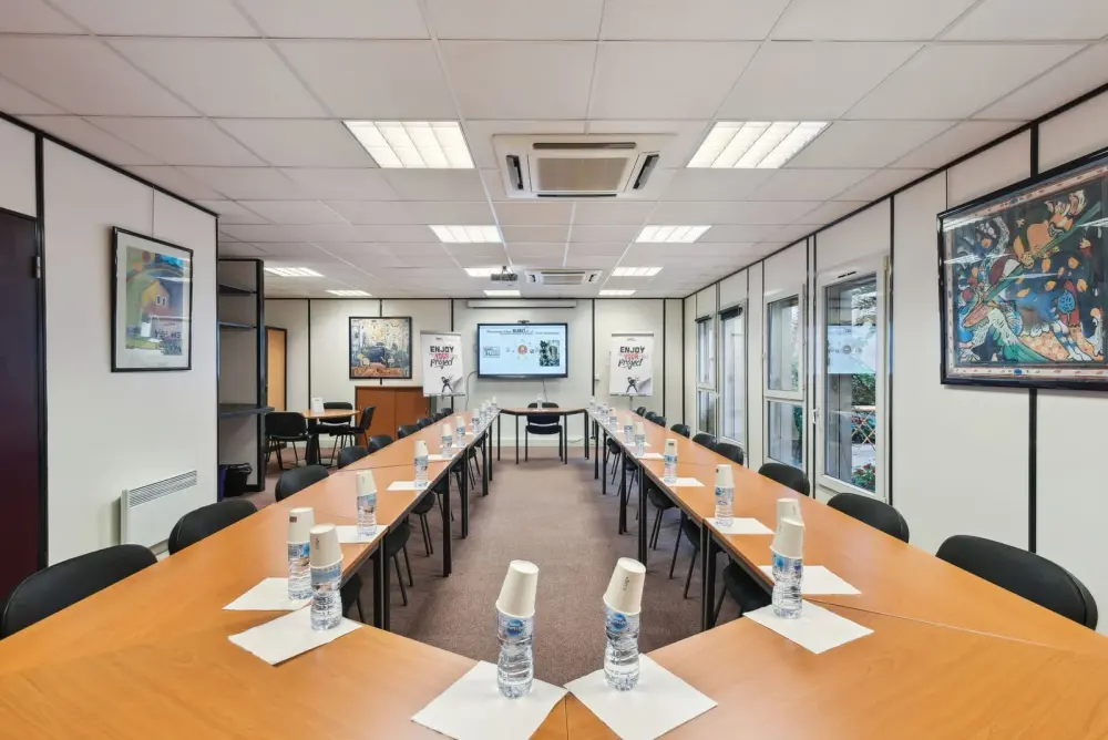 Buro Club Paris République, Salle de réunion 15 personnes, Paris 11e