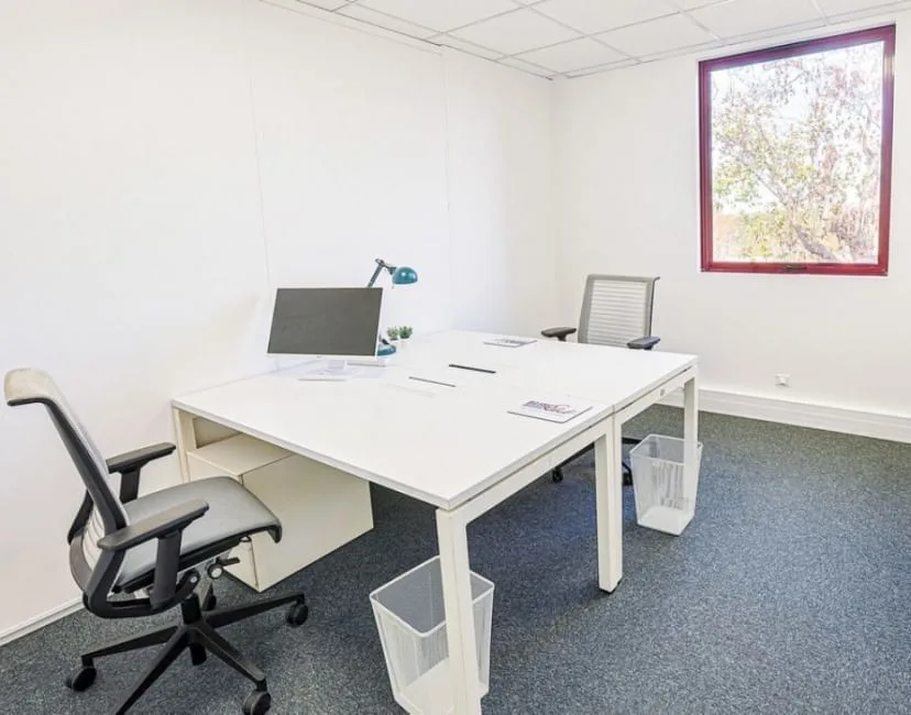 Buro Club Saint-Germain-en-Laye, Private office, 2 desks, Saint-Germain-en-Laye