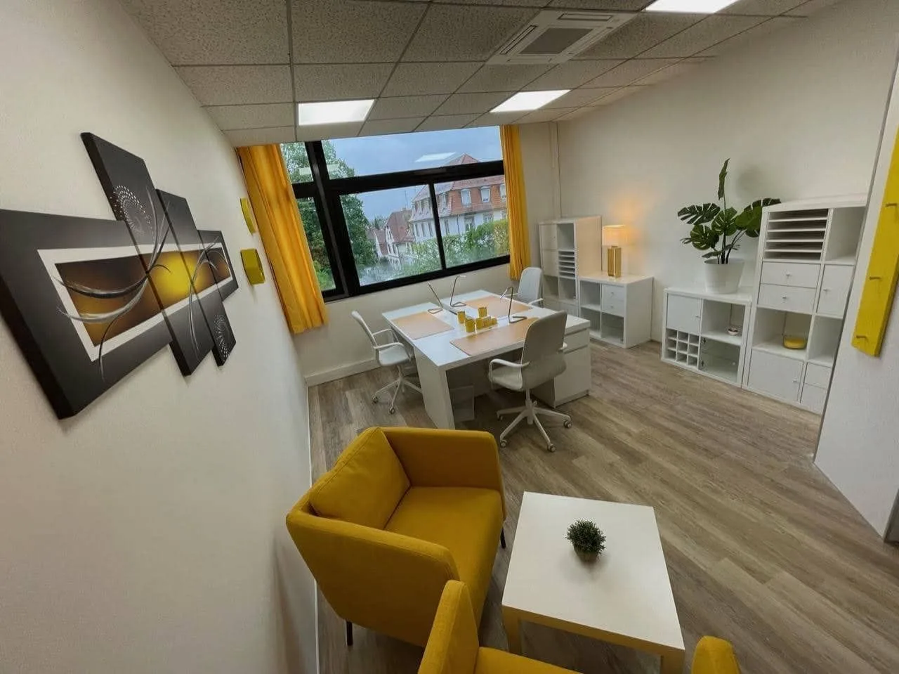 Buro Club Strasbourg Meinau, Privatbüro mit 4 Arbeitsplätzen, Strasbourg