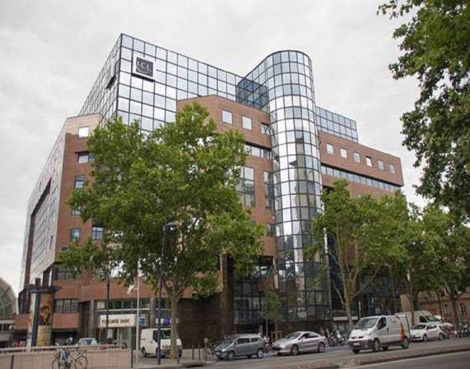 Buro Club Toulouse Compans, Gebäudefassade, Toulouse
