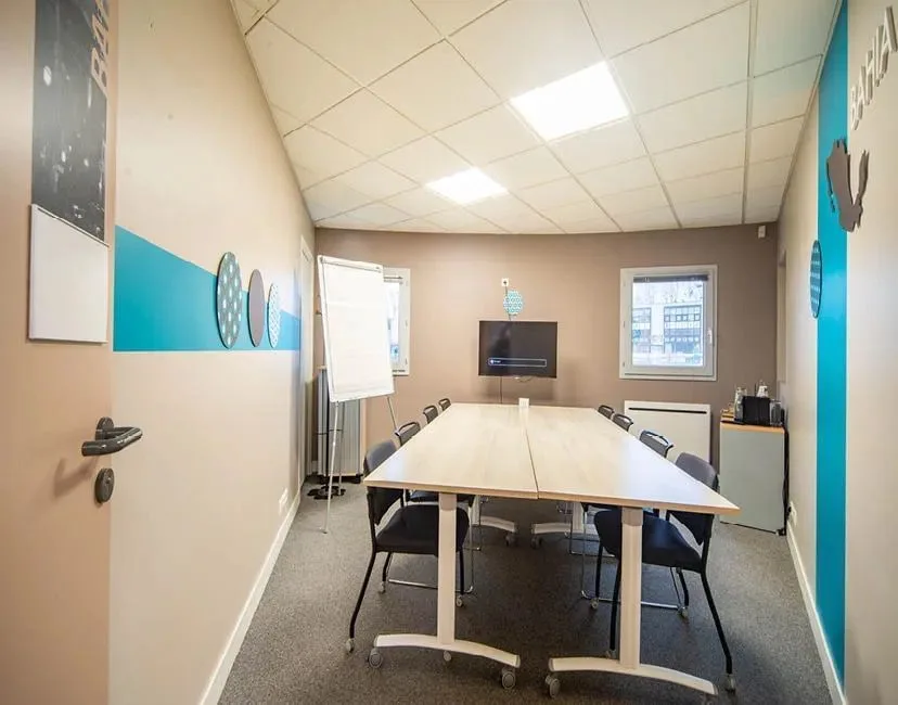 Buro Club Tours, Salle de réunion 8 personnes, Saint-Avertin
