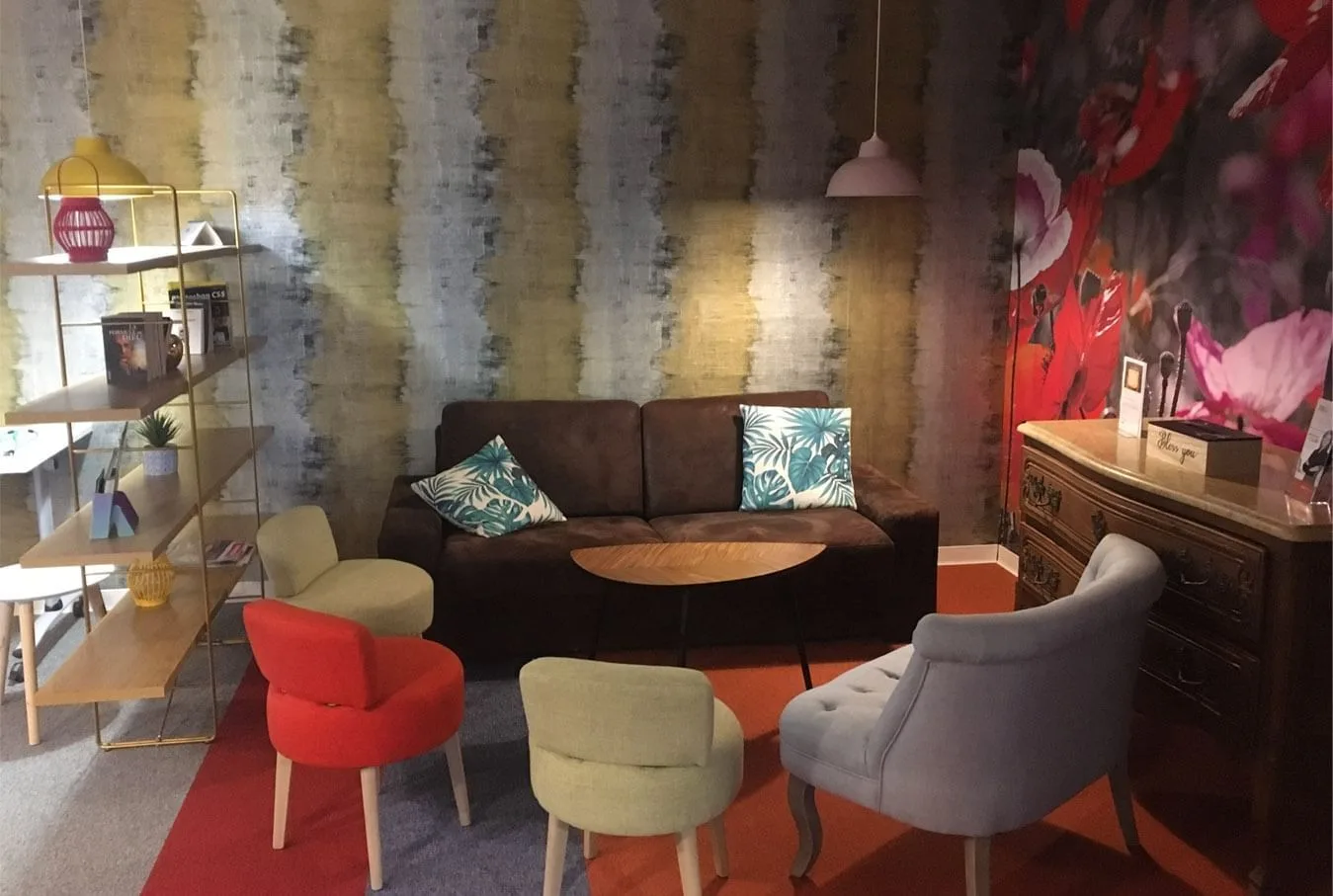 Buro Club Valence, Lounge, Valence