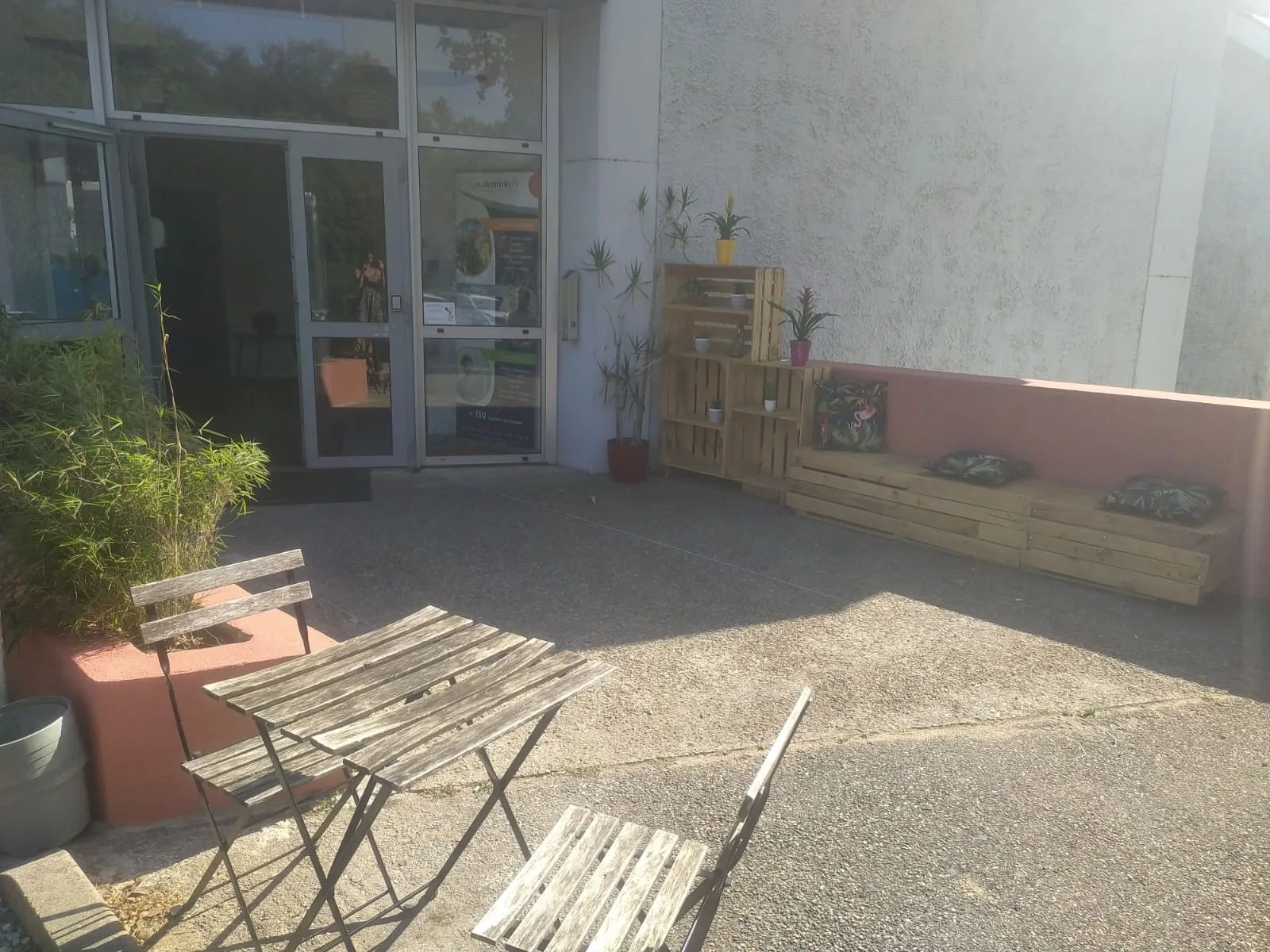 Buro Club Valence, Terrace and outdoor space, Valence