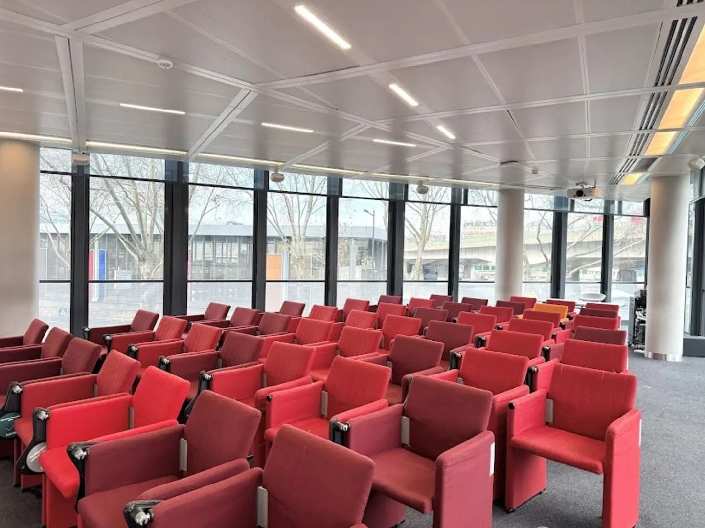 Business Center EOS - Work & Share, Salle de conférence 42 places, Issy-les-Moulineaux