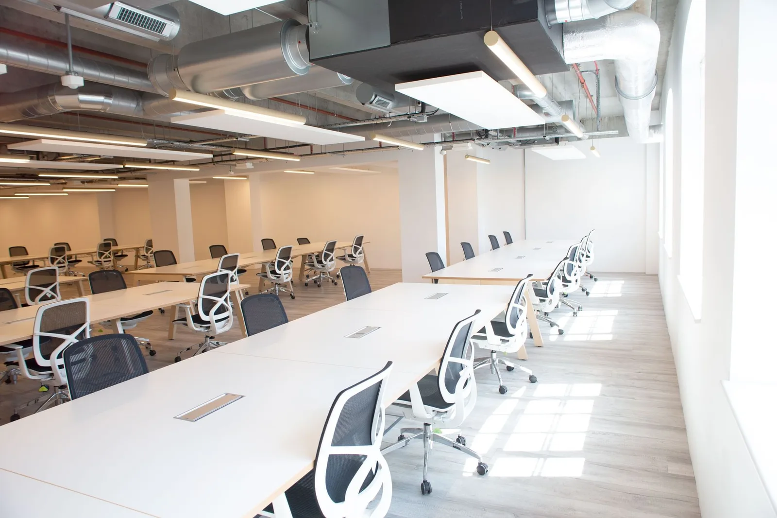 Business Cube - 10 Alie Street, Open-plan office, London