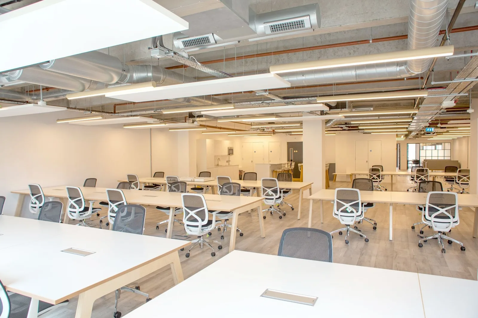 Business Cube - 10 Alie Street, Open-plan office, London