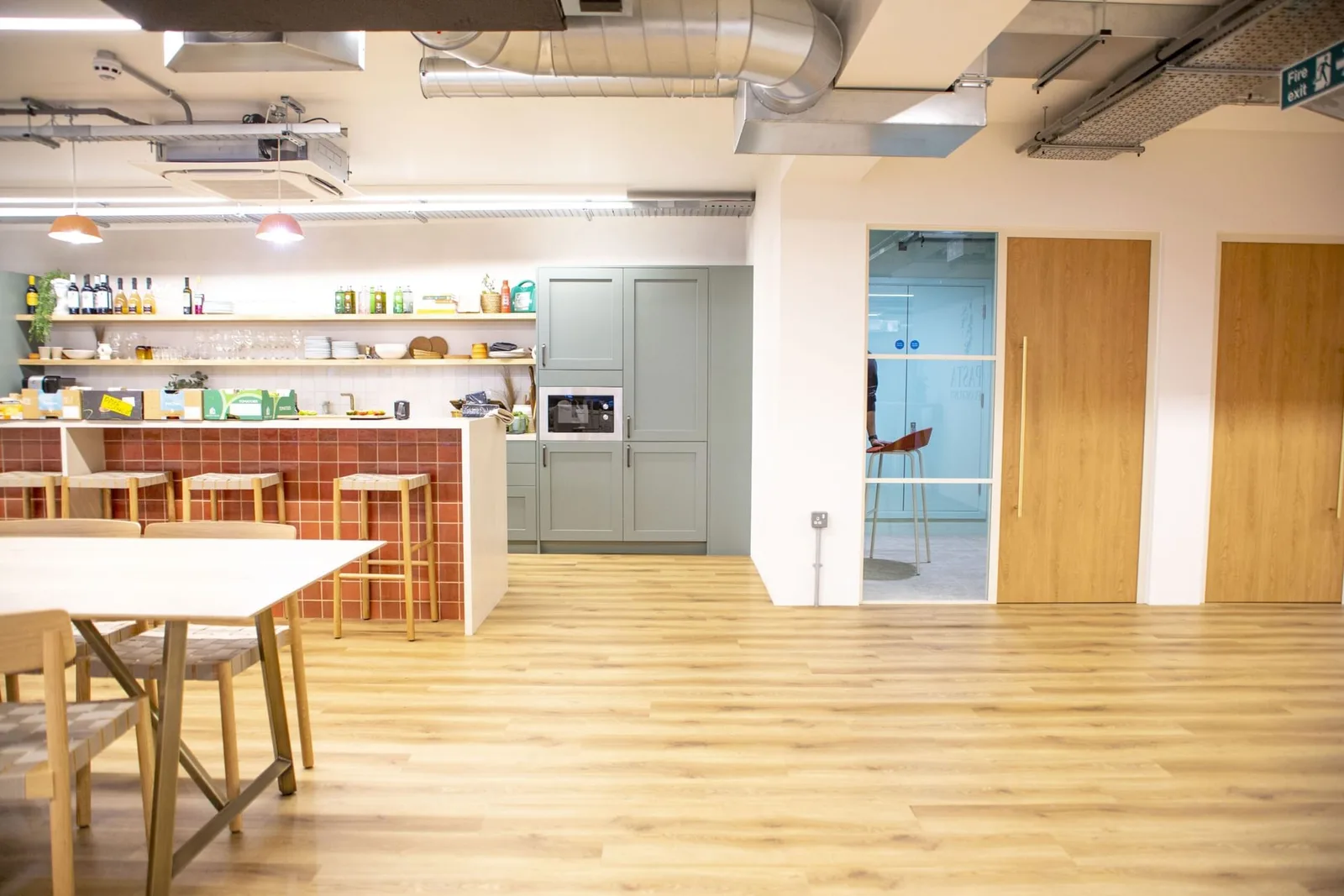 Business Cube - 14 Bonhill Street, Cuisine, Londres