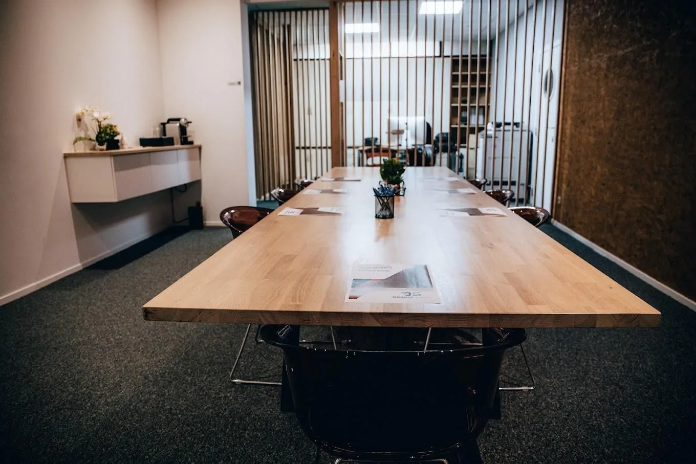 Business Stock, Meeting room for 10 people, Linkebeek