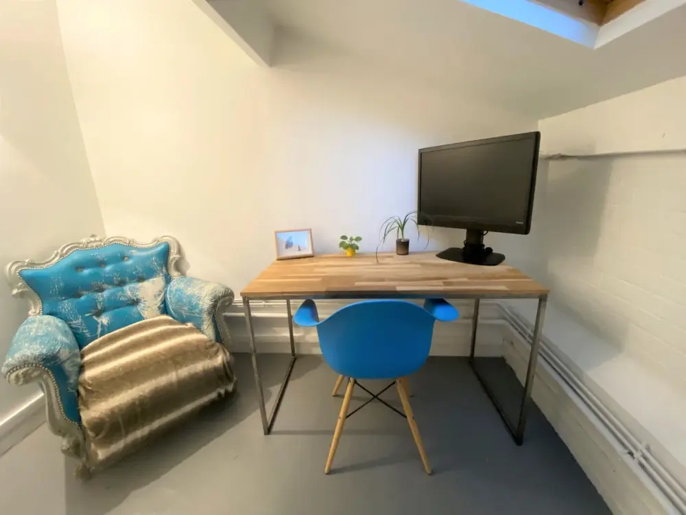 Be Coworking La Jonquière, CABINE TELEPHONIQUE FRIDA, Paris 17e