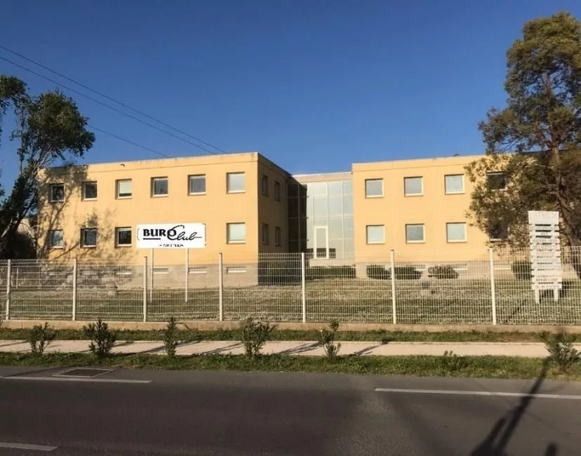 Call Entreprises, Building facade, Caissargues