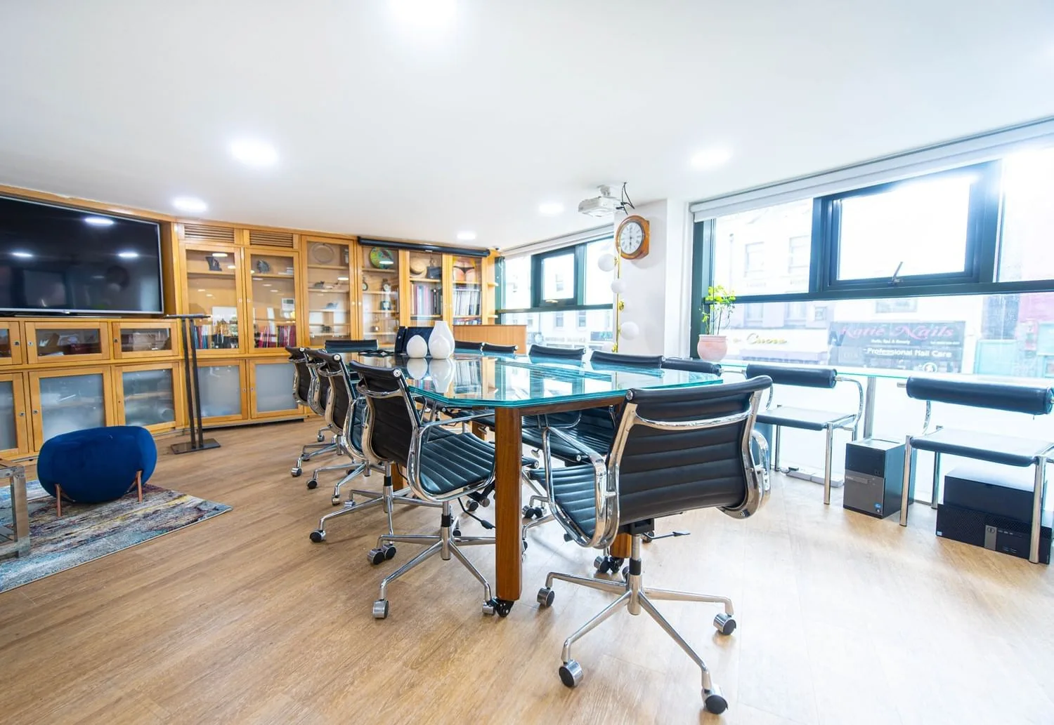 Camden Gateway, Meeting room for 12 people, London