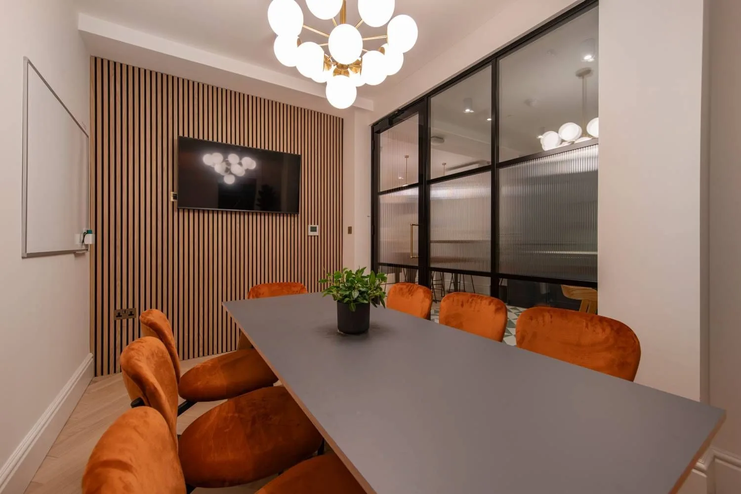 Canvas Offices - 321 Oxford Street, Meeting room for 8 people, London