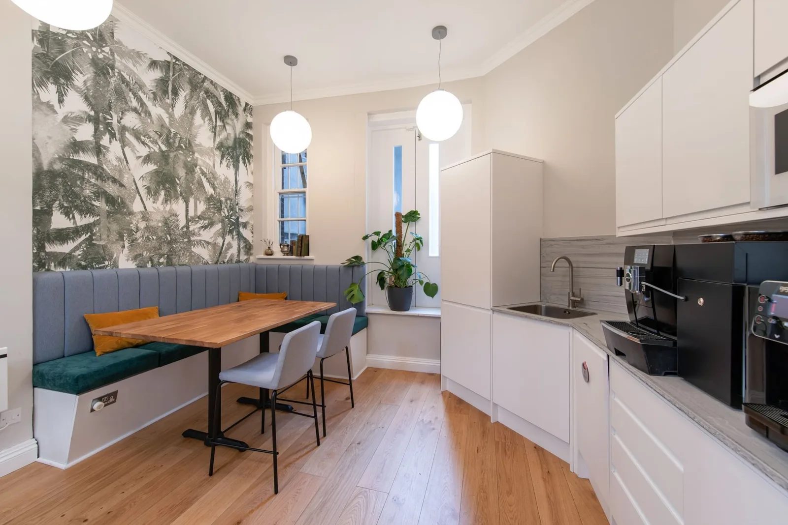 Canvas Offices - Bond Street, Cuisine, Londres