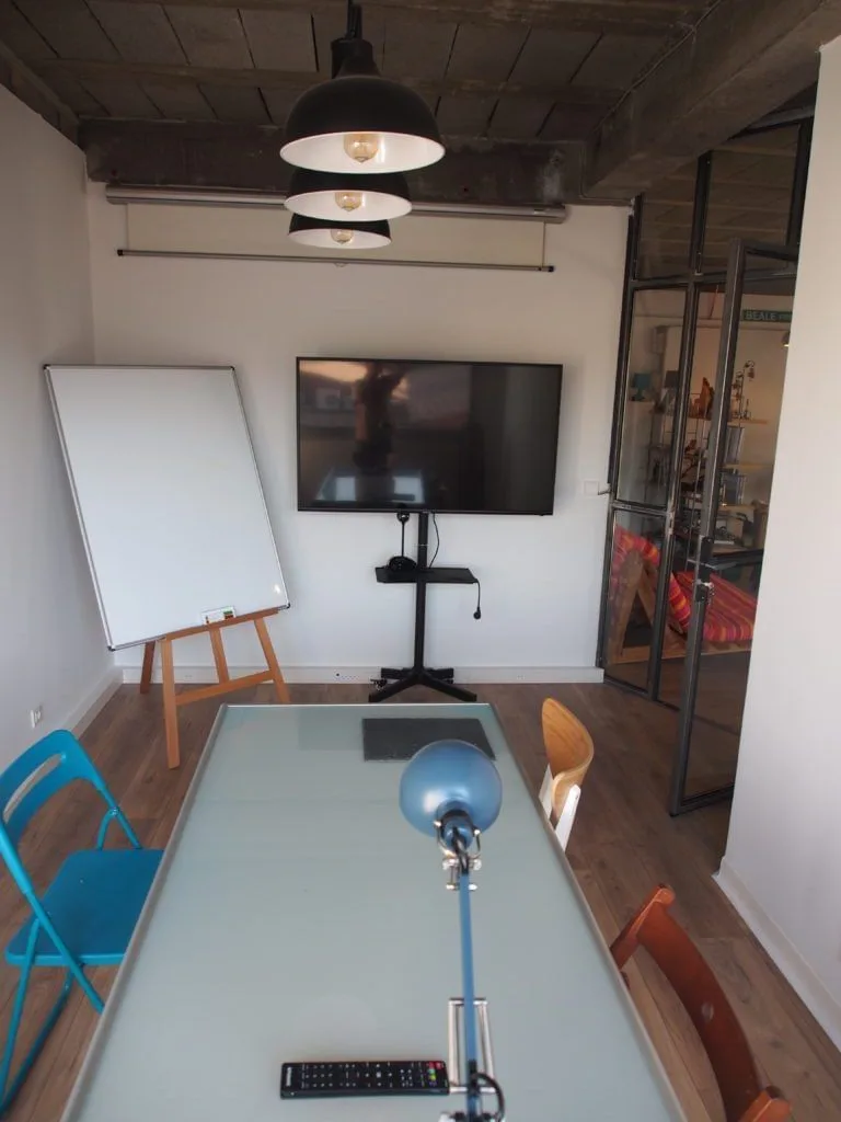Caravan Cowork In, Meeting room for 3 people, Aix-en-Provence