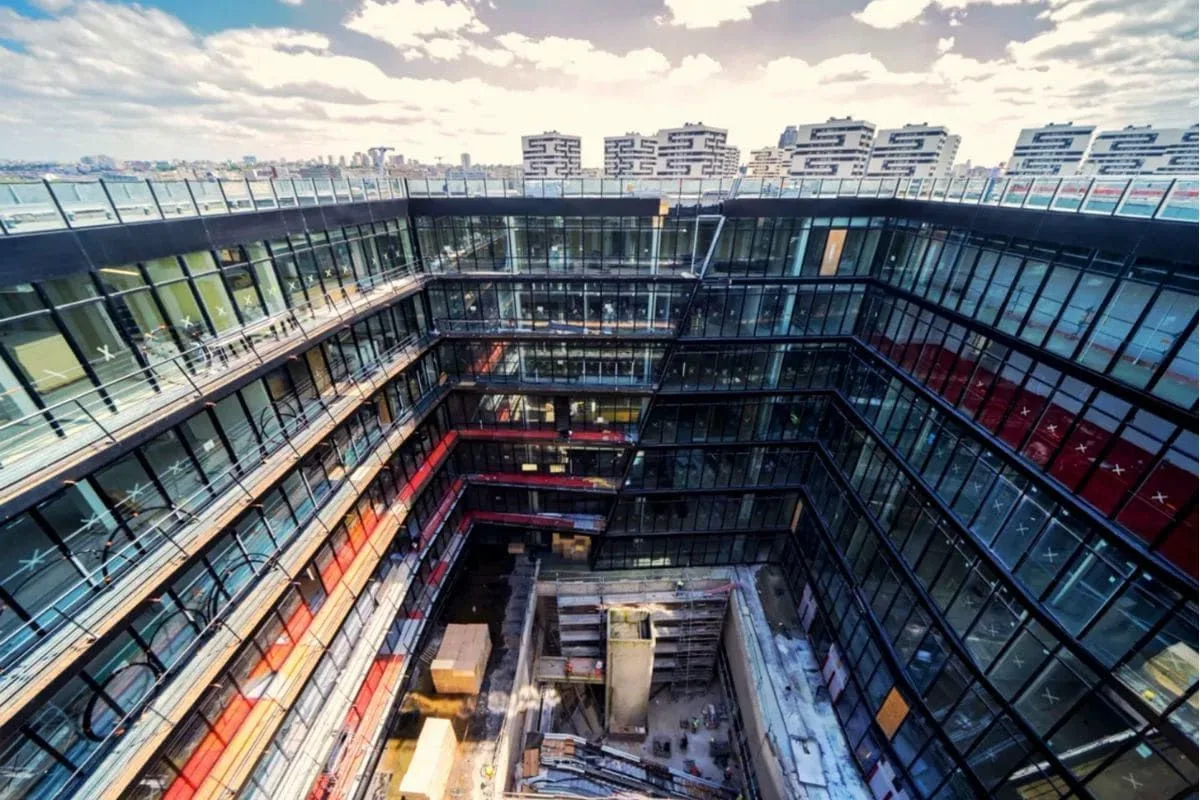Le Cargo, Gebäudefassade, Paris 19e