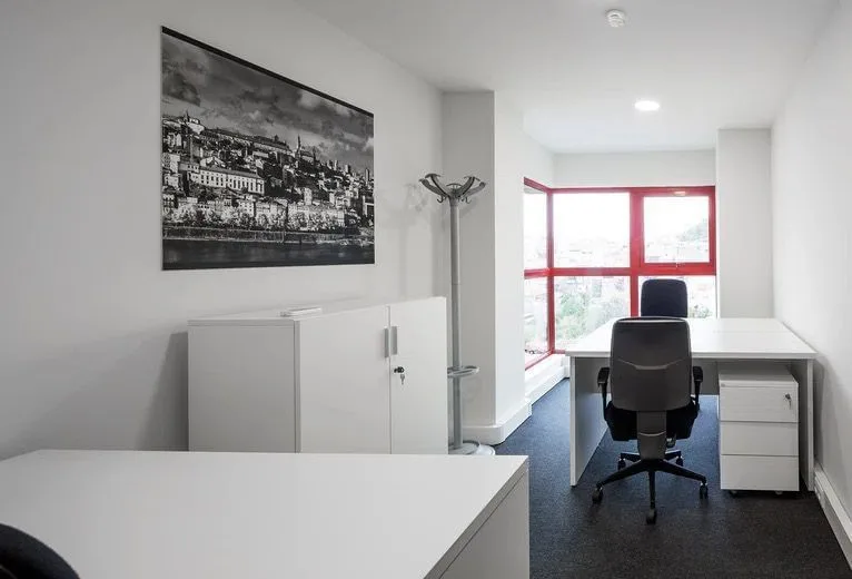 Center2Work, Private office, 3 desks, Porto