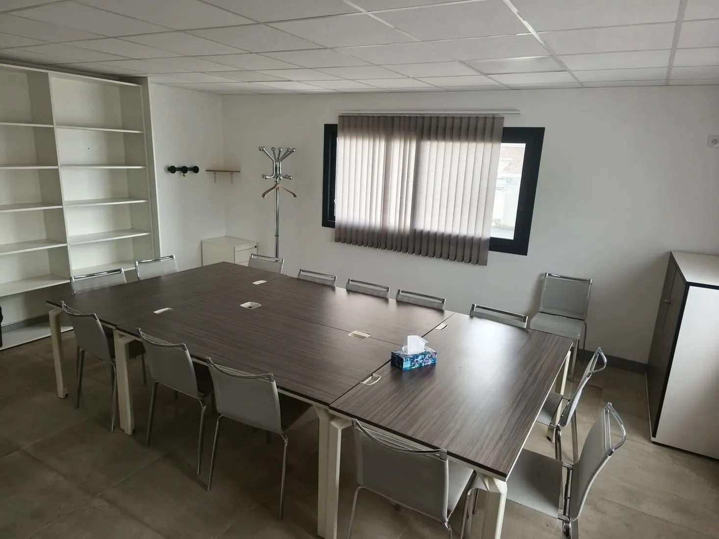 Centre d'Affaires Amane Conseils, Salle de réunion 12 personnes, Yvrac