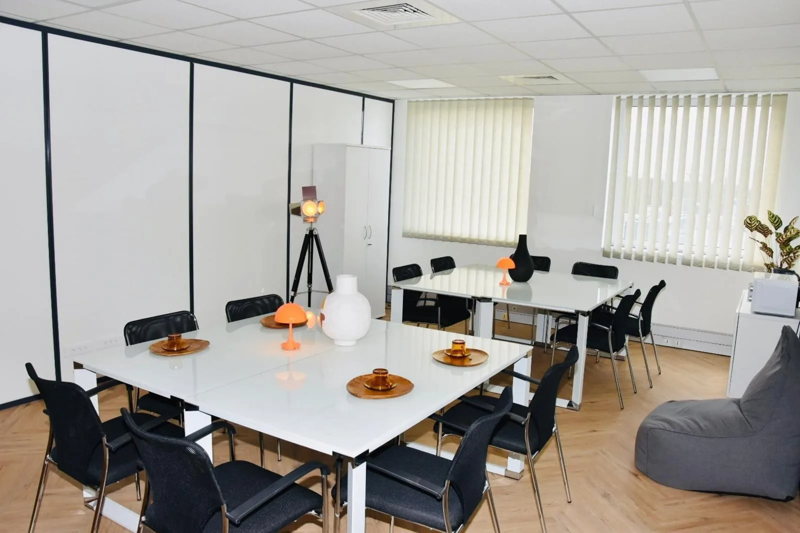 Centre d'Affaires Cap Horn, Salle de réunion 8 personnes, Villebon sur Yvette