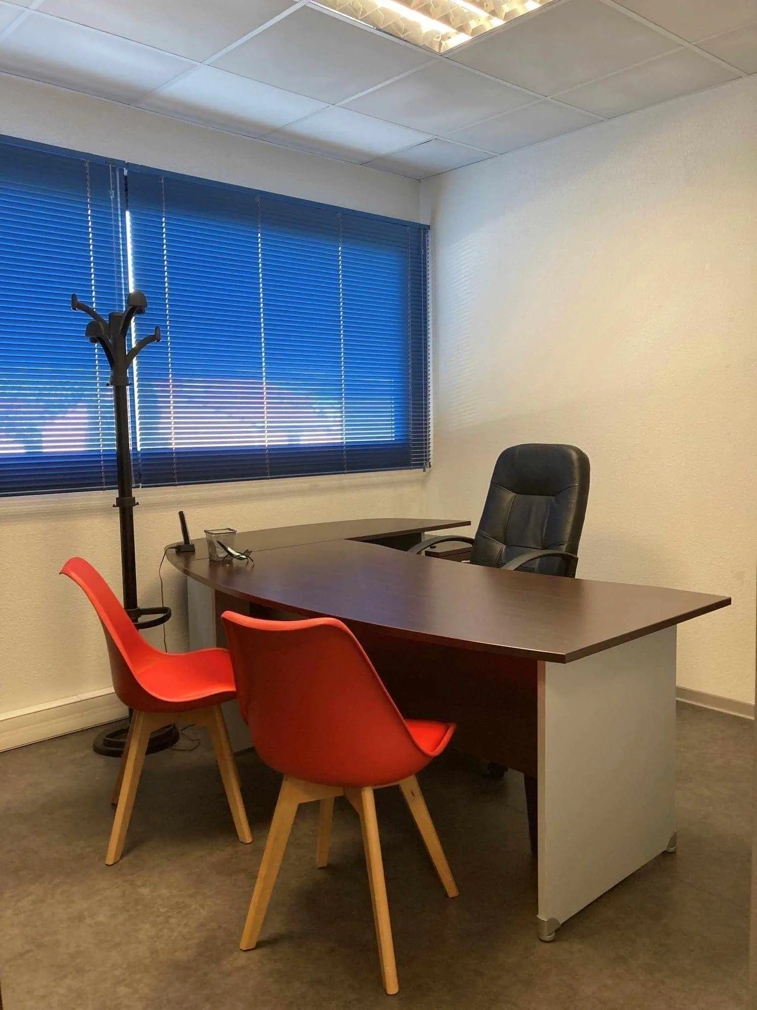 Centre D'affaires Equinoxe, Private office, 1 desk, Cabestany