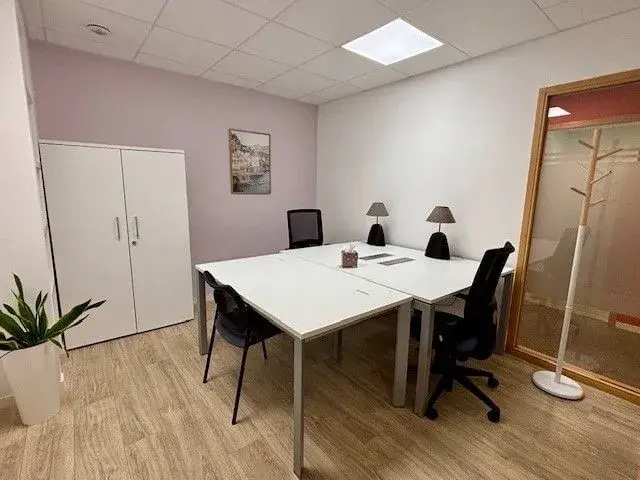 Centre d'affaires Lorient Mer, Grand bureau d'angle, Lorient