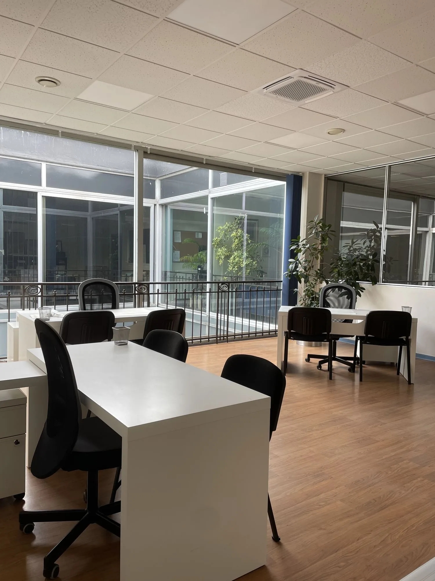 Centre Tolède			, Privatbüro mit 3 Arbeitsplätzen, Lille