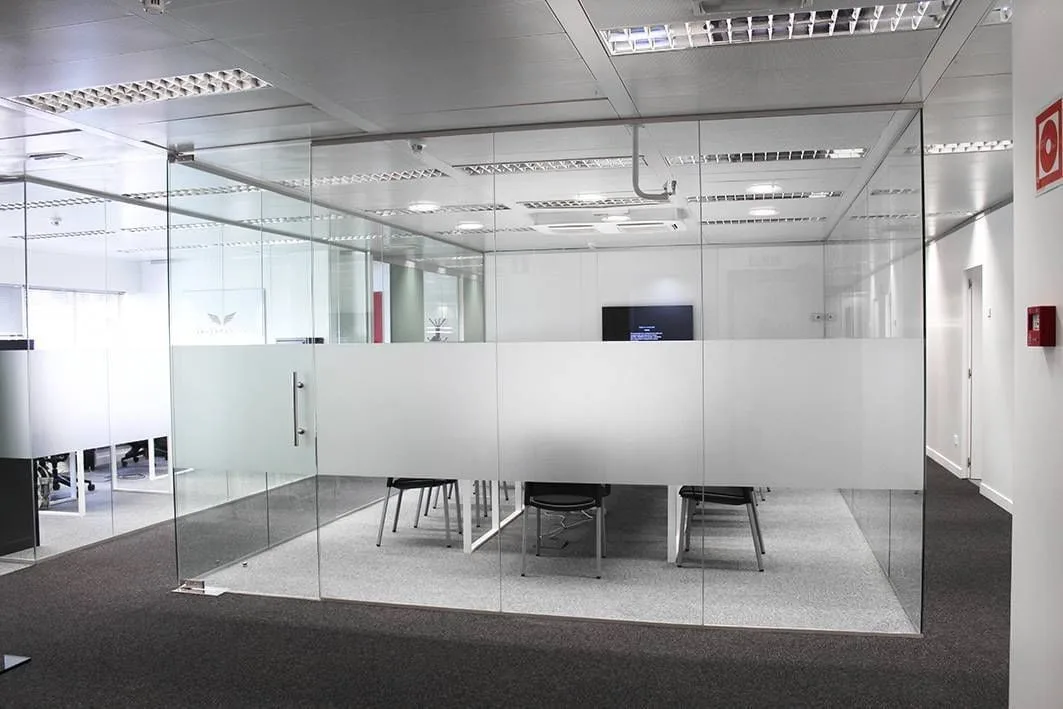 Centro De Negocios Canal Rio, Sala de reuniones para 6 personas, Madrid