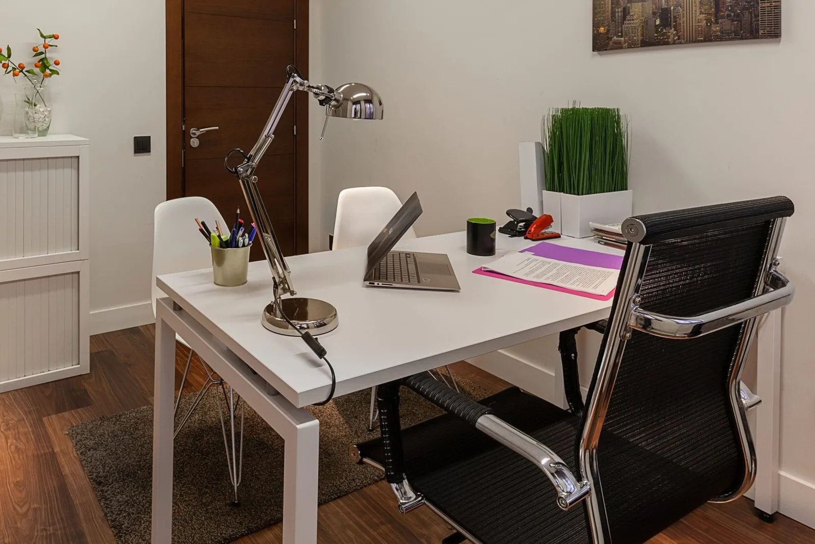 Cervantes , Private office, 1 desk, Gijon