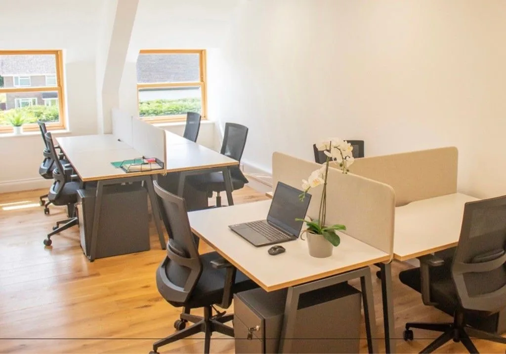 Chadwick - Cheyenne House Business Centre - Farnham, Open space, Farnham