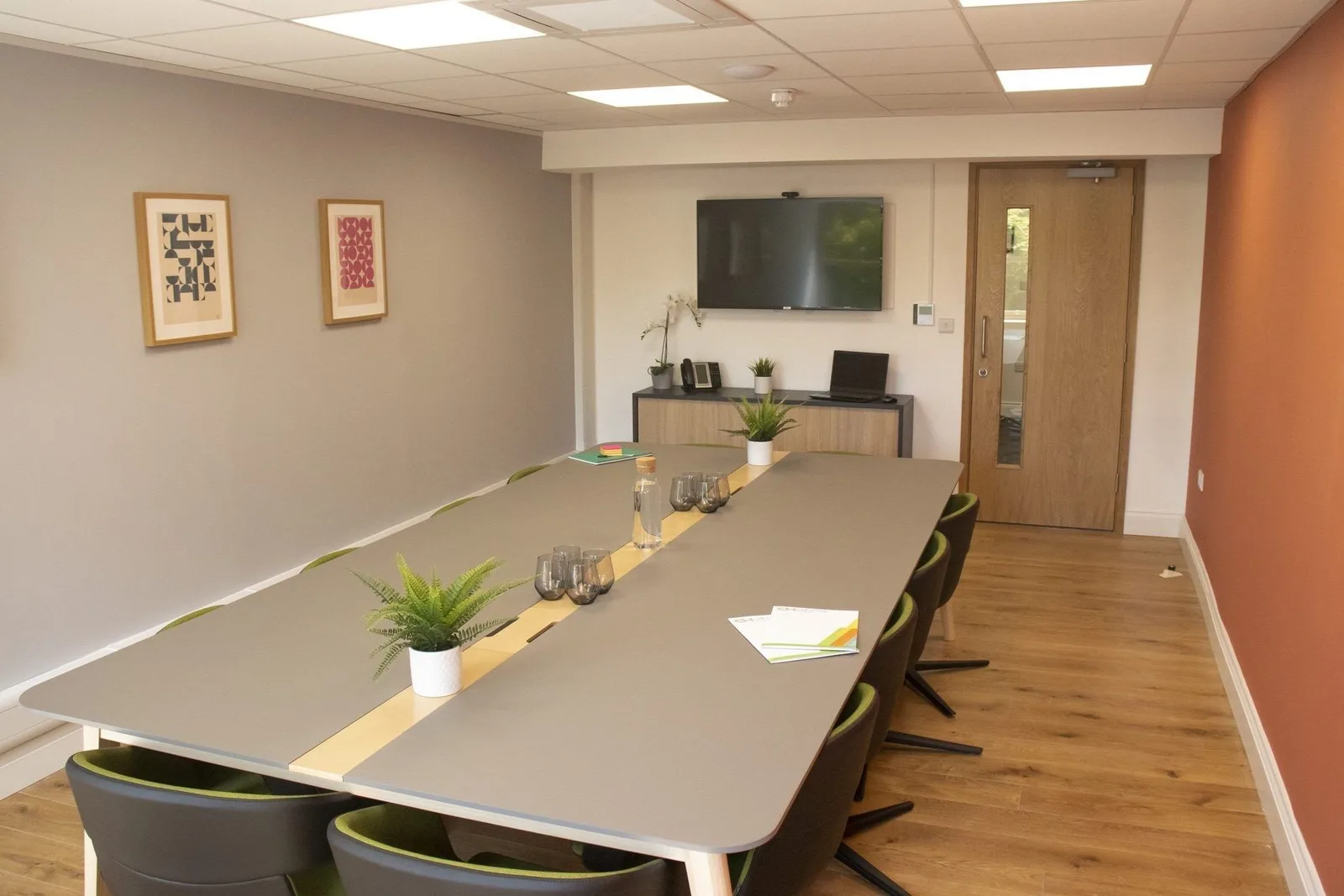 Chadwick - Cheyenne House Business Centre - Farnham, Salle de réunion 10 personnes, Farnham