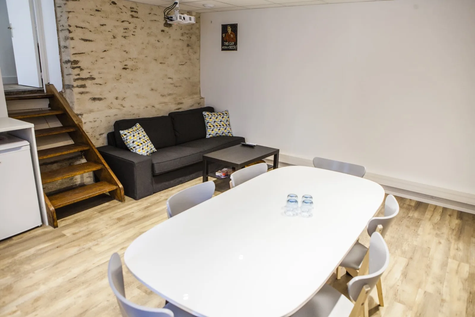 La Chapelle Coworking, Salle de réunion 8 personnes, Nantes