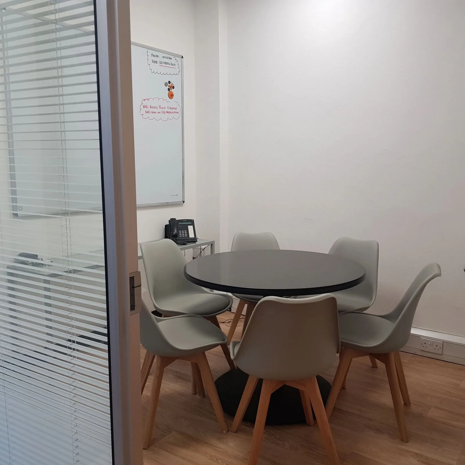 Chelsea Gate Studios Limited, Meeting room for 5 people, London