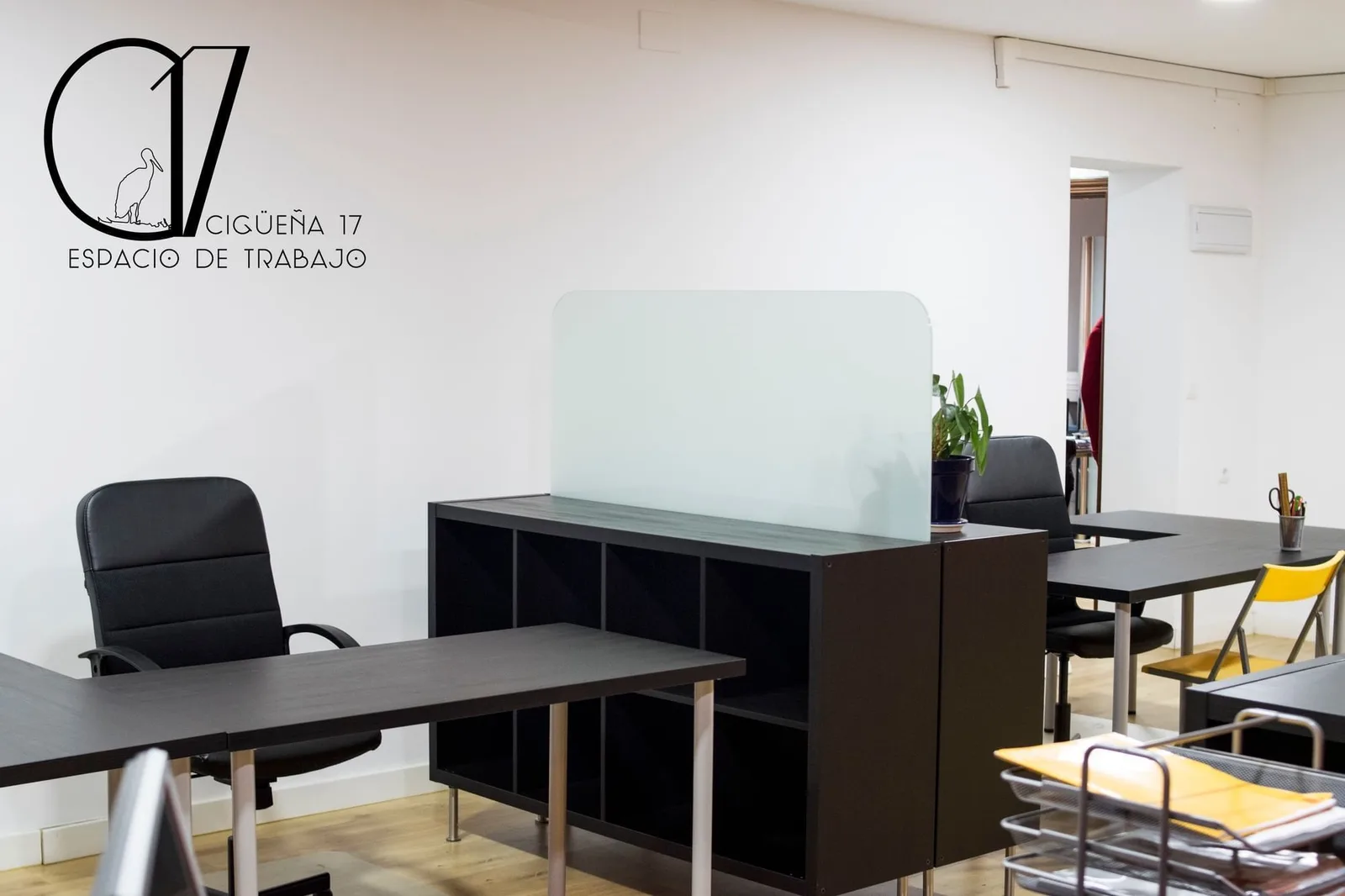 Cigüeña 17 , Bureau privatif 3 postes, Séville