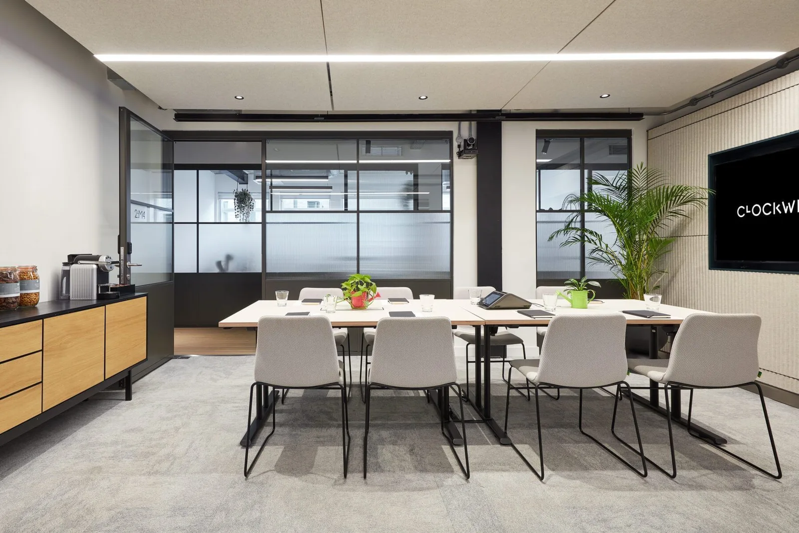Clockwise Leeds, Meeting room for 8 people, Leeds