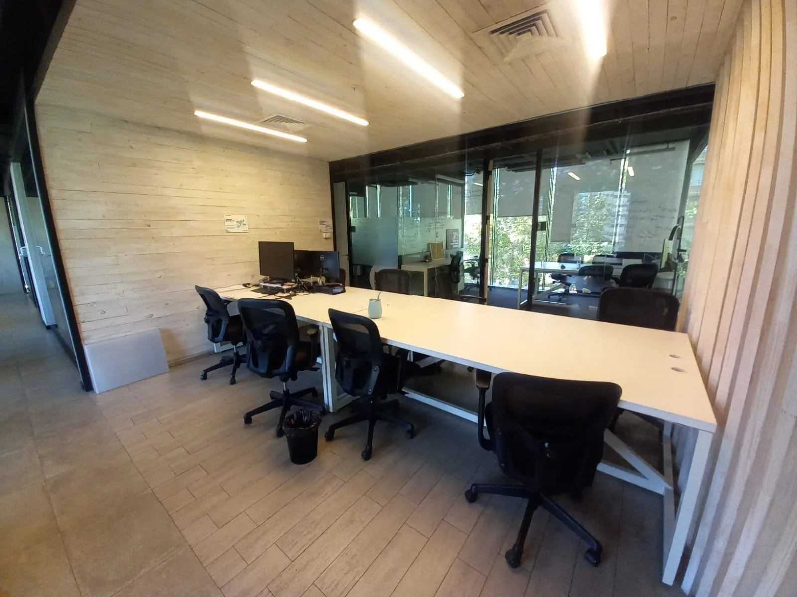 Co-Work Los Abedules, Despacho privado con 6 puestos, Vitacura
