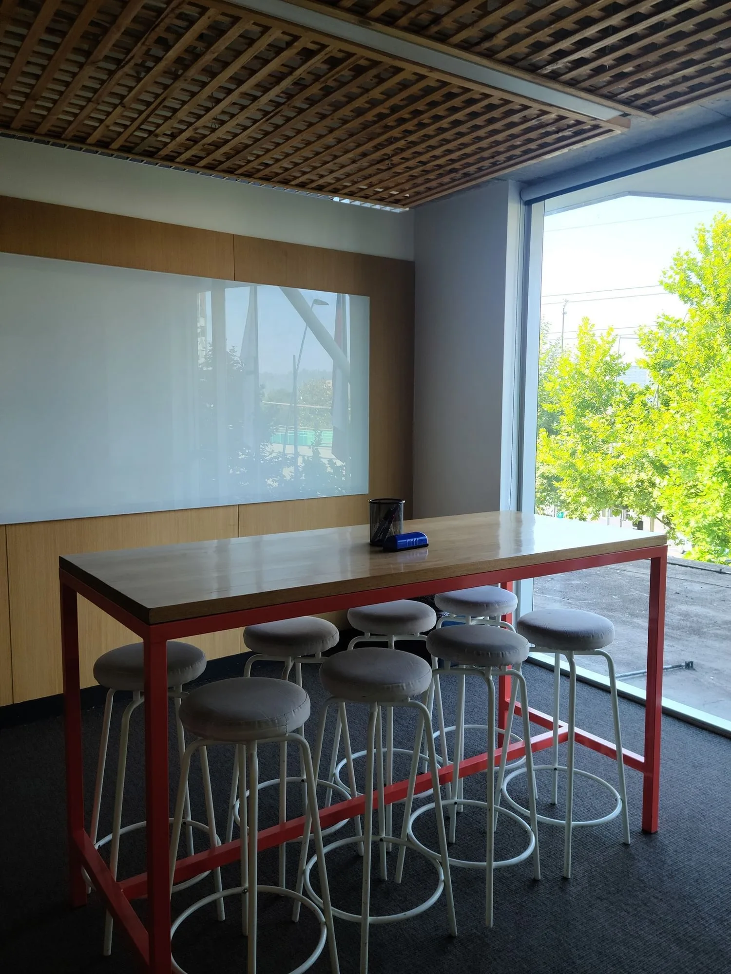 Co-Work Kennedy, Sala de reuniones para 8 personas, Vitacura