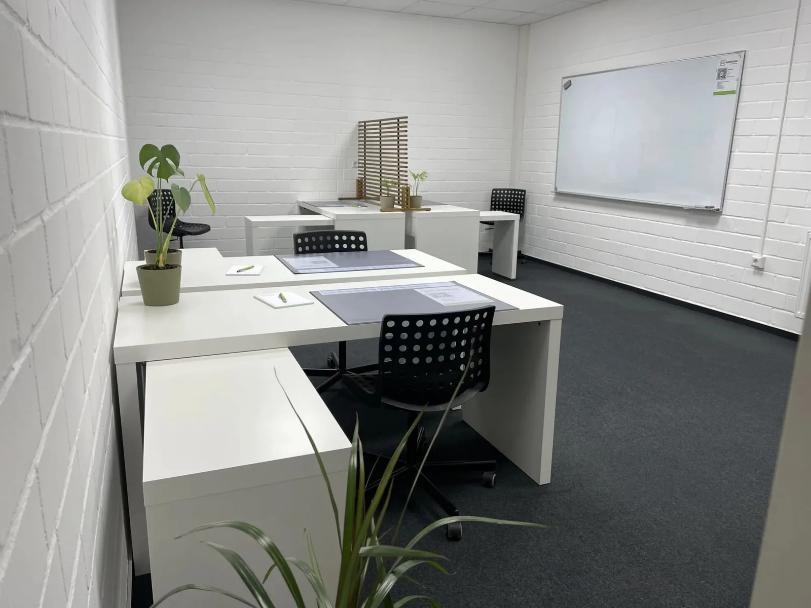 Co-Working by RConsult, Private office, 4 desks, Lehrte