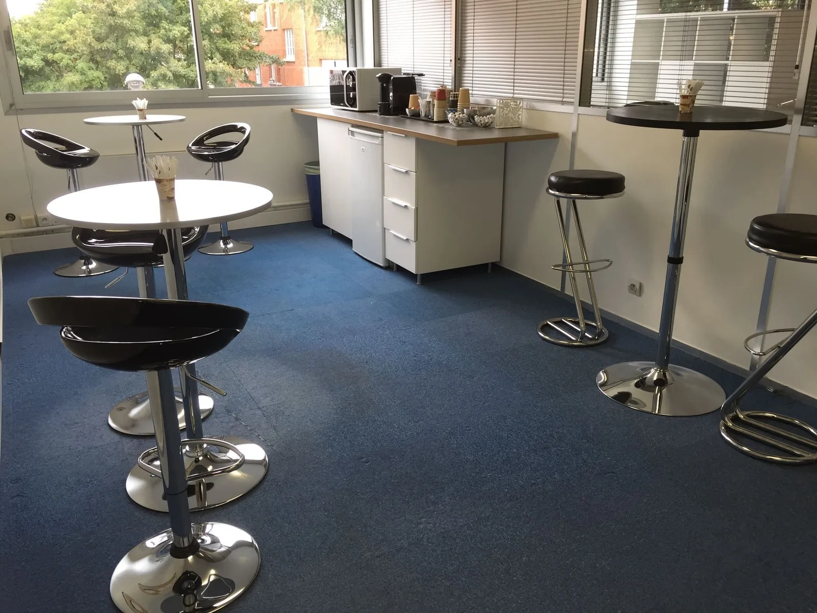 Cocooning Coworking, Kitchen, Rueil-Malmaison
