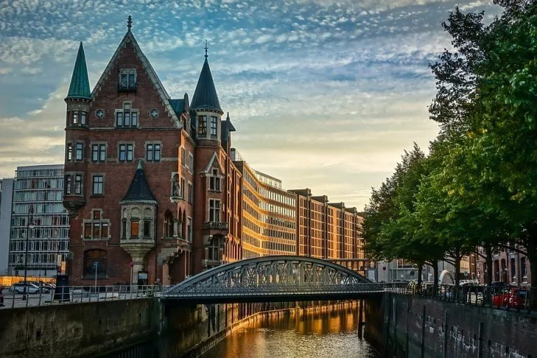 CoCreatingSpace, Building facade, Hamburg