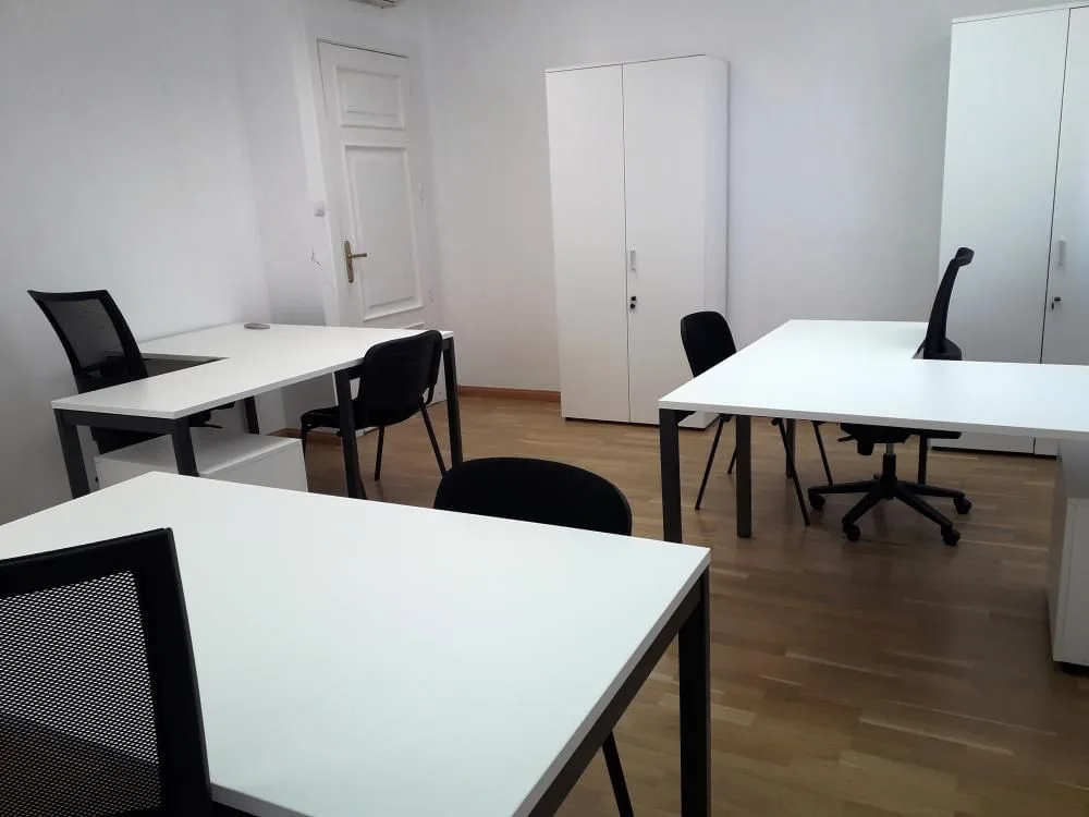 Colaboratorio De Huesca, Private office, 3 desks, Huesca