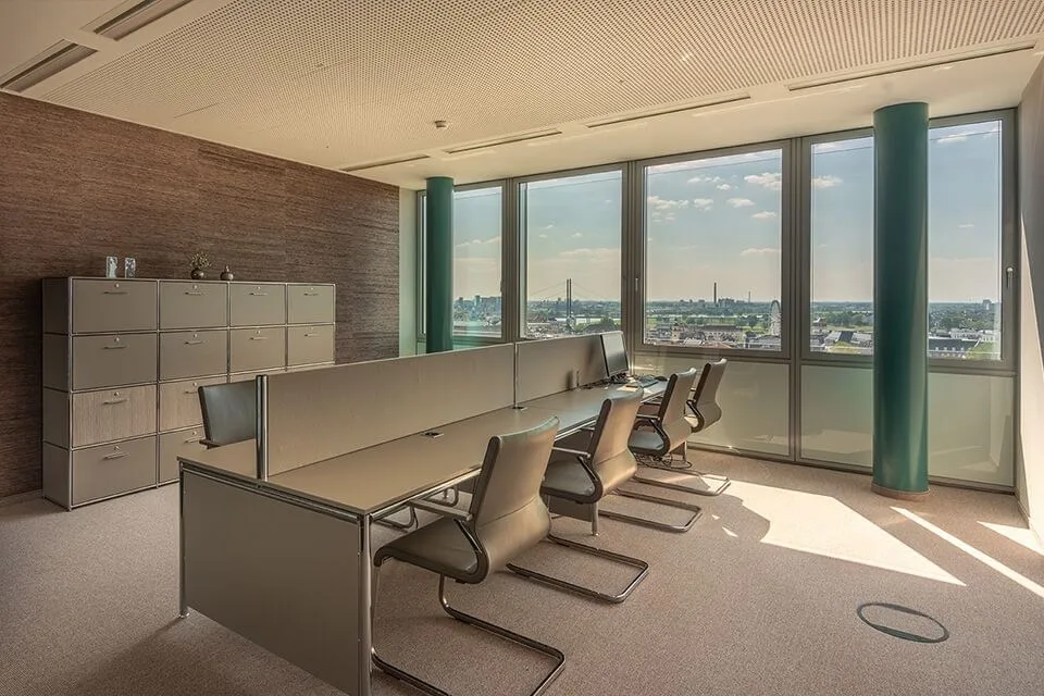 Collection Business Center Düsseldorf Dreischeibenhaus an der Königsallee, Privatbüro mit 6 Arbeitsplätzen, Düsseldorf