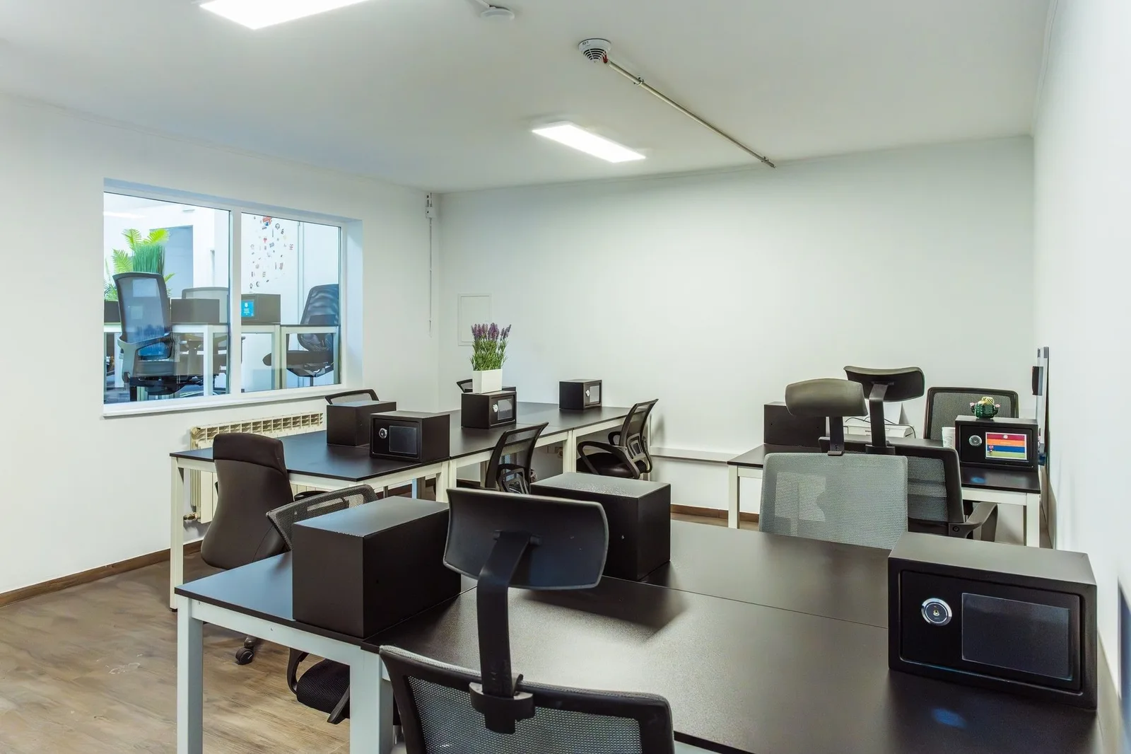 Colors Business Center - Bettembourg, Bureau privatif 8 postes, Bettembourg